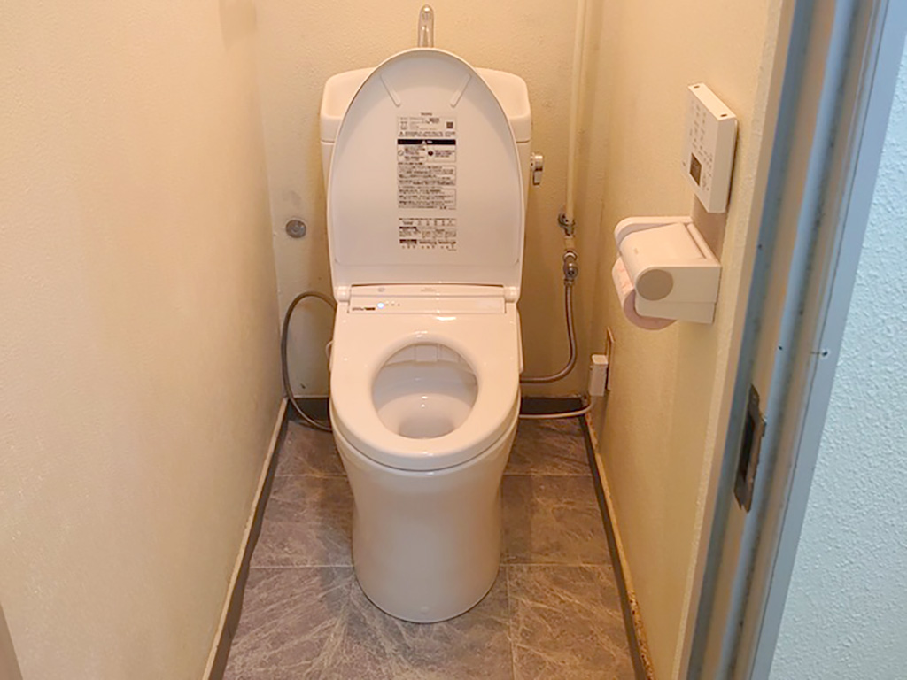 トイレのリフォーム｜便器・便座・クッションフロアを交換　東京都世田谷区