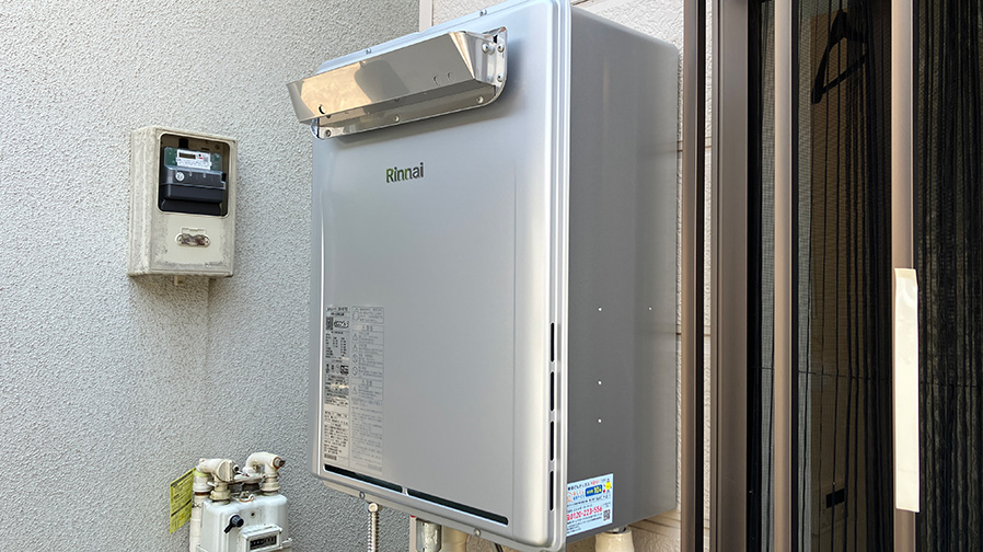 約18年使用した給湯器を後継機種に交換！排気カバーを付けて排気を上向きに　横浜市港北区