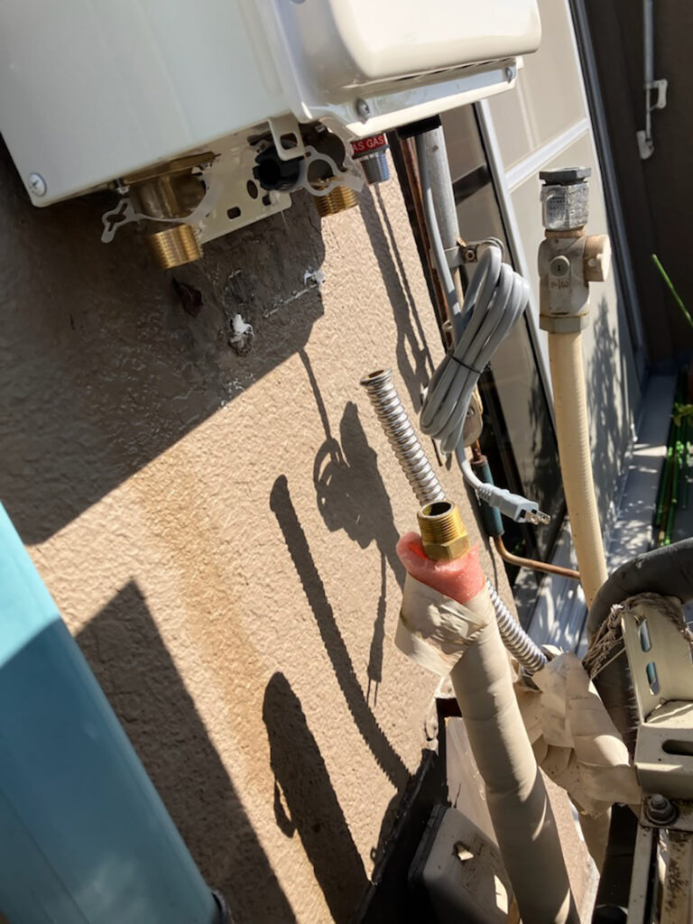 約15年使用の給湯専用ガス給湯器を交換!お一人暮らしのためエコジョーズではない機種を選択 東京都目黒区