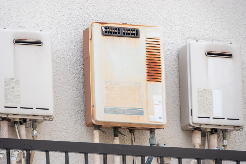 給湯器の配管はサビる?サビ水の原因は水道管の異物かも?