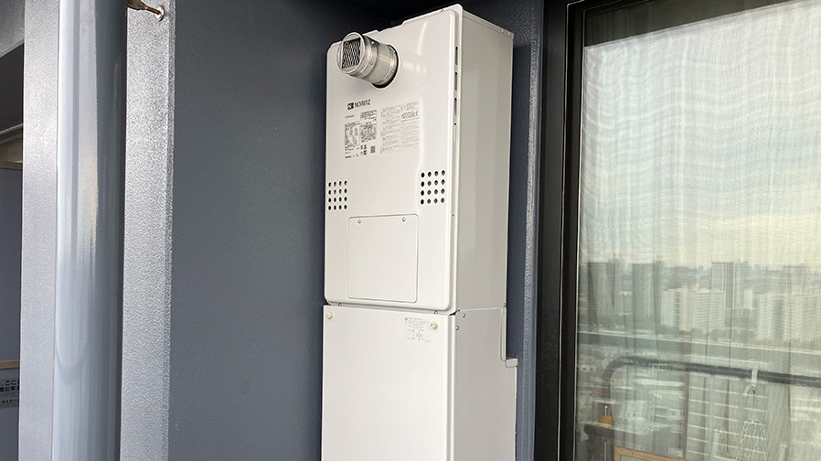 異音がする給湯暖房機を交換！マンションの指定により特注色での対応　川崎市幸区