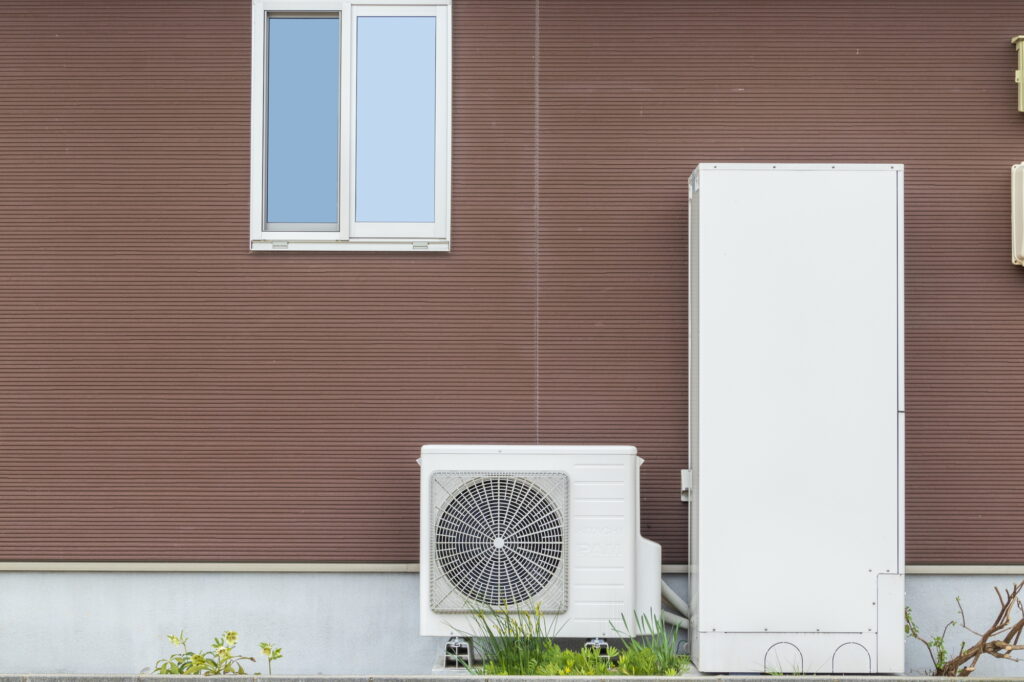 エコキュートからガス給湯器に交換するメリット・デメリット！耐用年数や節約効果の違いも解説