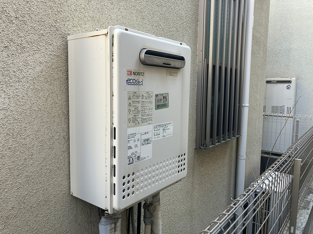 給湯器設置から14年で故障が不安に！給湯器・コンロ・レンジフードをまとめて交換　東京都大田区