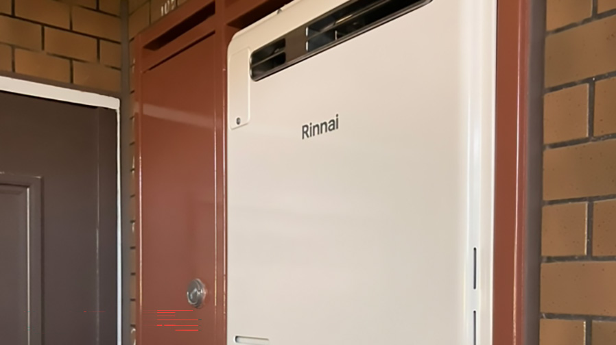 エラー「140」でお湯が出ない！応急処置を経てマンションの給湯暖房機を交換　東京都目黒区