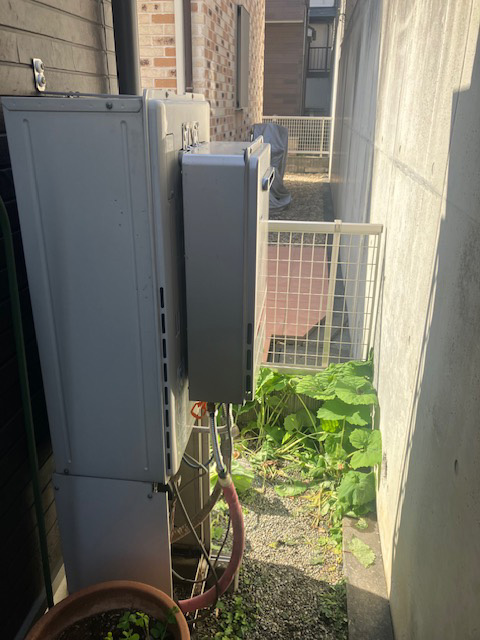 水漏れでお湯が出ない！新しい給湯器が届くまで「貸出機」を設置して給湯暖房機を交換　横浜市青葉区