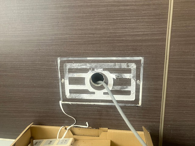 水漏れでお湯が出ない！新しい給湯器が届くまで「貸出機」を設置して給湯暖房機を交換　横浜市青葉区