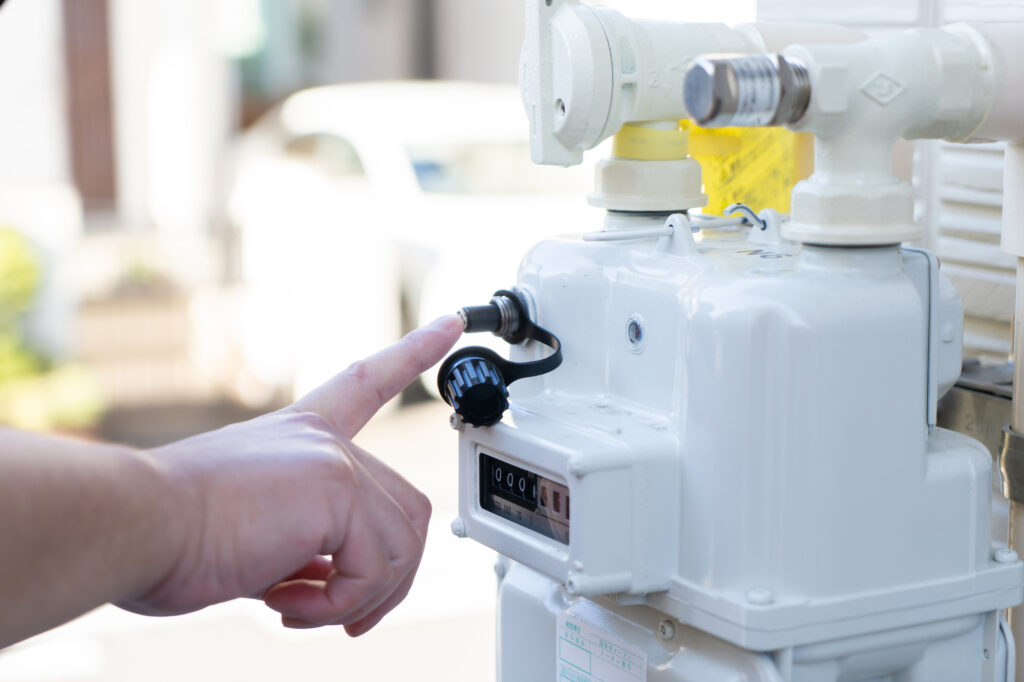 給湯器のエラー「111」の原因・対処方法！修理にかかる費用や交換事例も解説