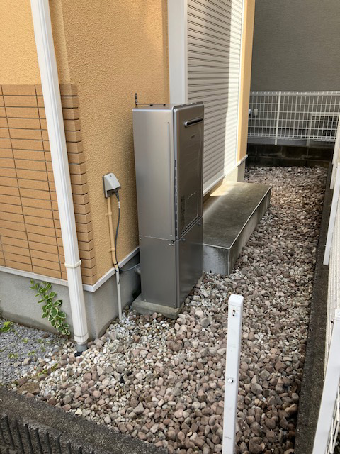 「お湯がちょろちょろとしか出ない」給湯不具合を解消!貸出機も使用し給湯暖房機を交換 川崎市高津区